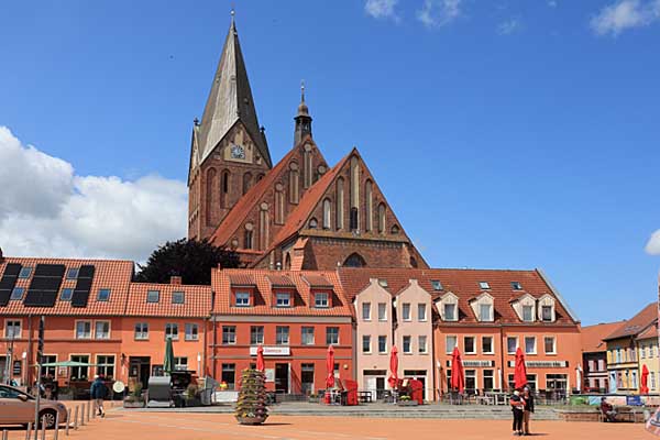Marktplatz und St. Marien
